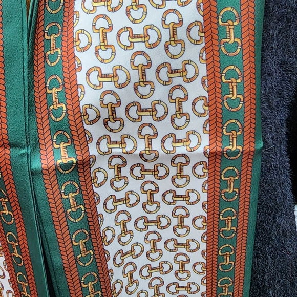 Chain Link Print Scarf 58 inches long - Picture 3 of 9